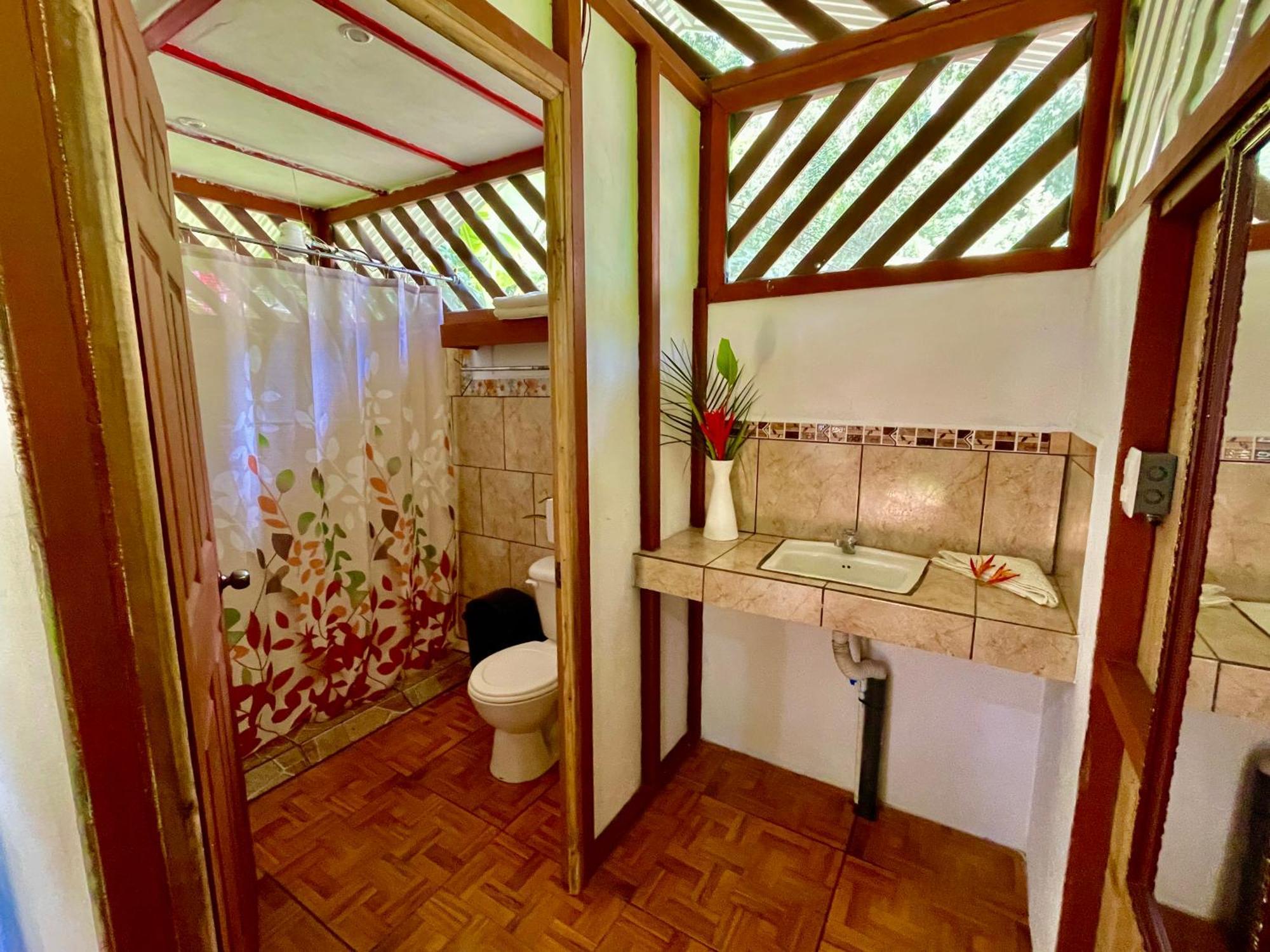 Alouatta Lodge And Canopy Кахуіта Екстер'єр фото